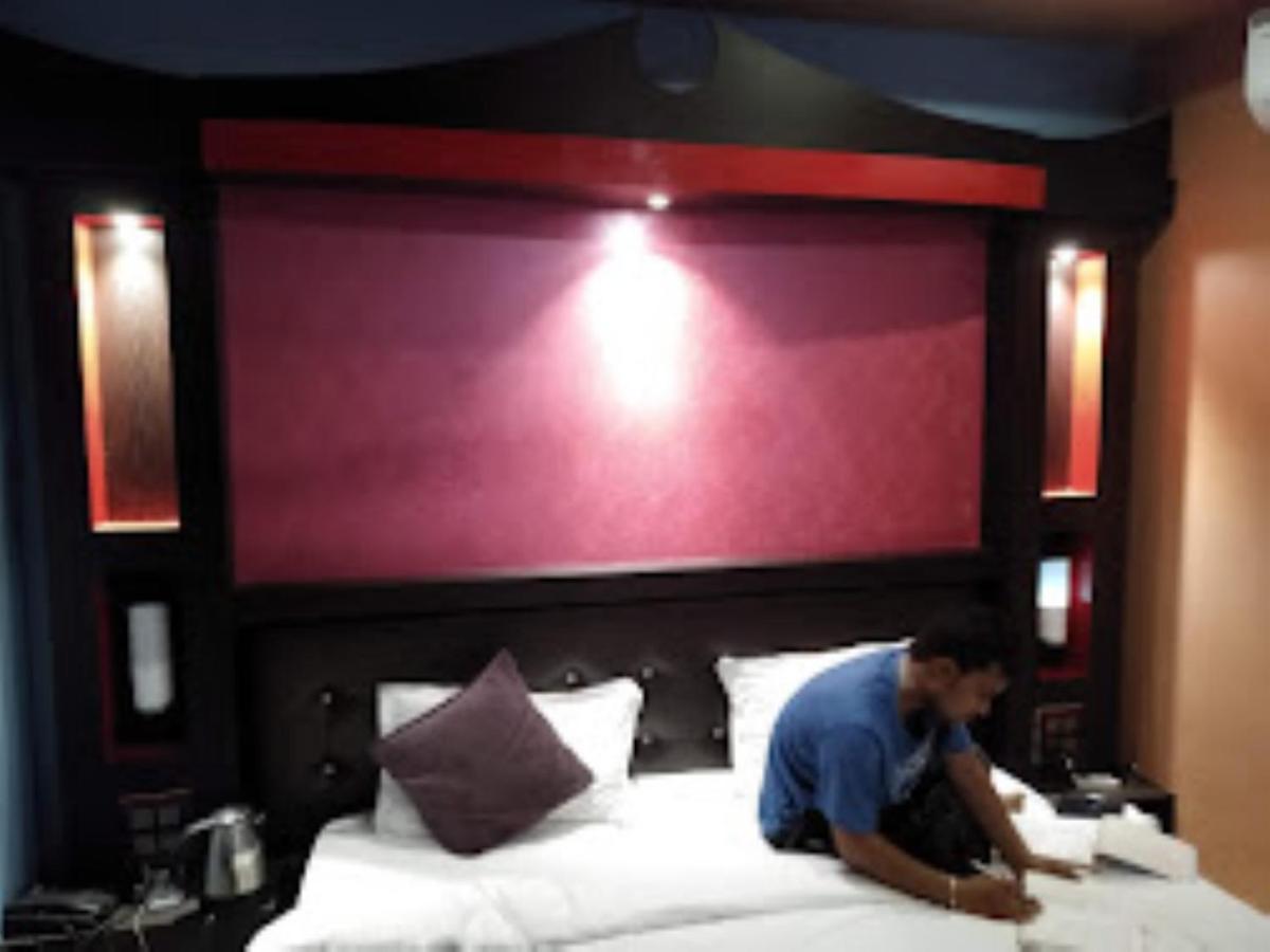 Baligurha Hotel Bivab Balliguda מראה חיצוני תמונה